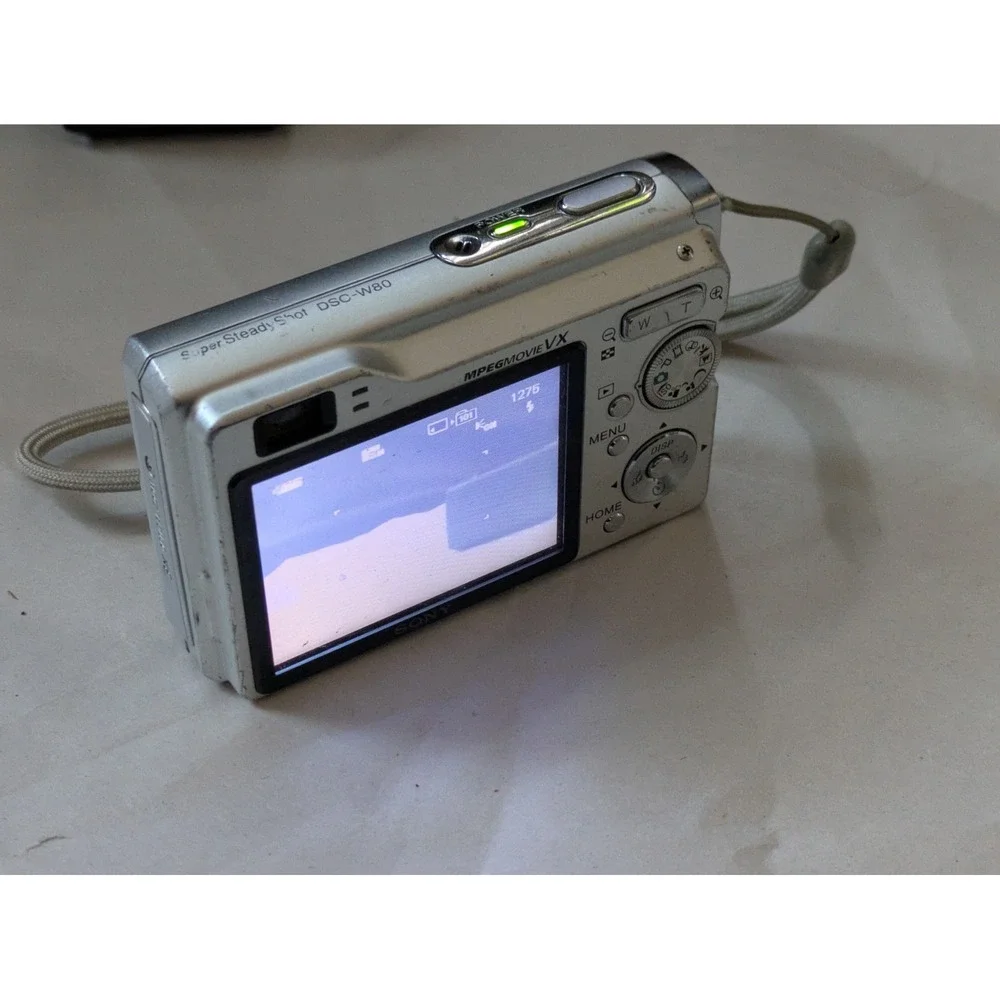 Sony Cyber-shot DSC-W80 7.2MP Digital Camera Silver Bundle 4GB Card Working - Picture 7 of 11